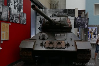 T34/85 front view